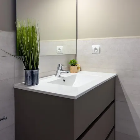 Bedoll Blanc Nuevo En Alquiler Apartment Sainte-Leocadie