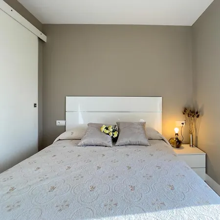 Apartment Bedoll Blanc Nuevo En Alquiler Sainte-Leocadie